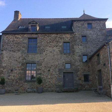 Chambre Independante Au Manoir De La Celinais Cote Cour Saint-Aubin-du-Cormier Bagian luar foto